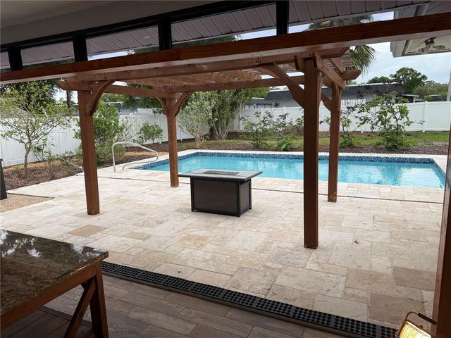 98 DADE AVENUE, Sarasota, FL 34232