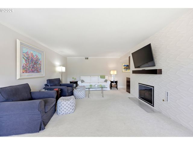 600 Se MARION St 403, Portland, OR 97202