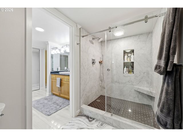 600 Se MARION St 403, Portland, OR 97202