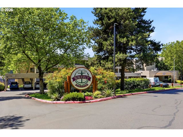 600 Se MARION St 403, Portland, OR 97202