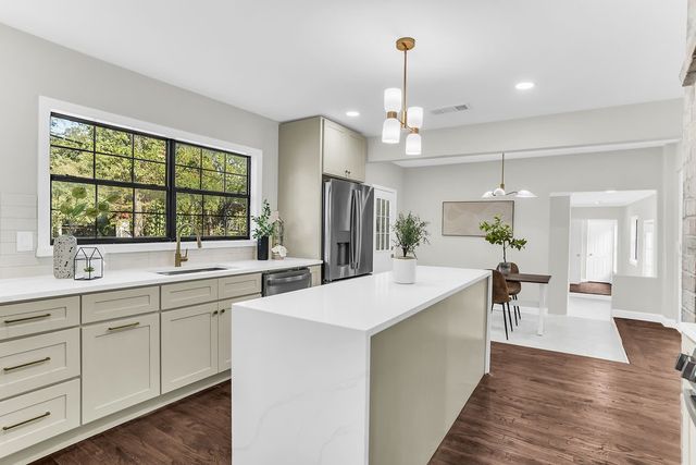 4601 Meadowbrook Drive, Fort Worth, TX 76103