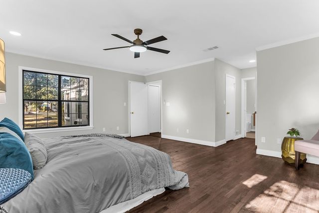 4601 Meadowbrook Drive, Fort Worth, TX 76103