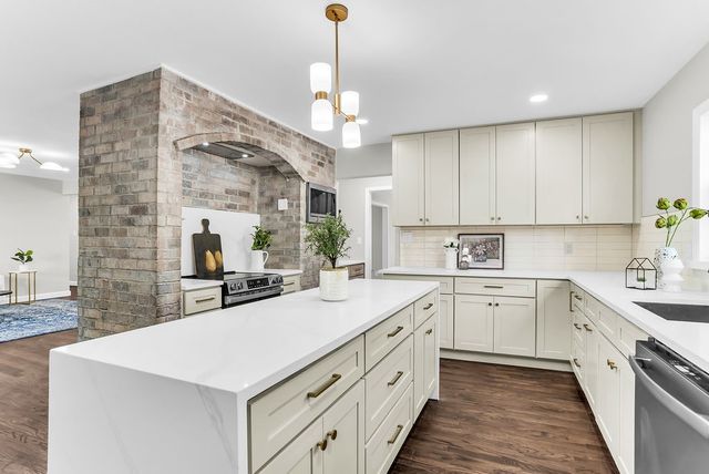 4601 Meadowbrook Drive, Fort Worth, TX 76103