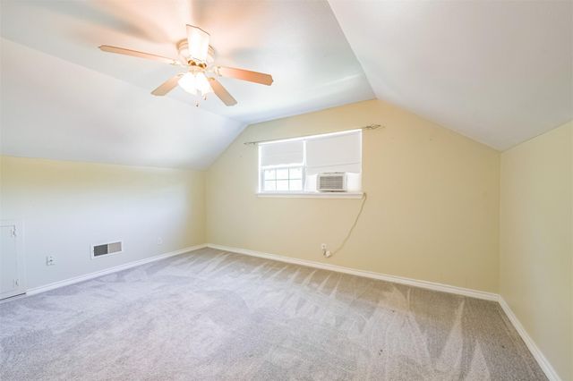 201 Meadowlawn Street, Shoreacres, TX 77571