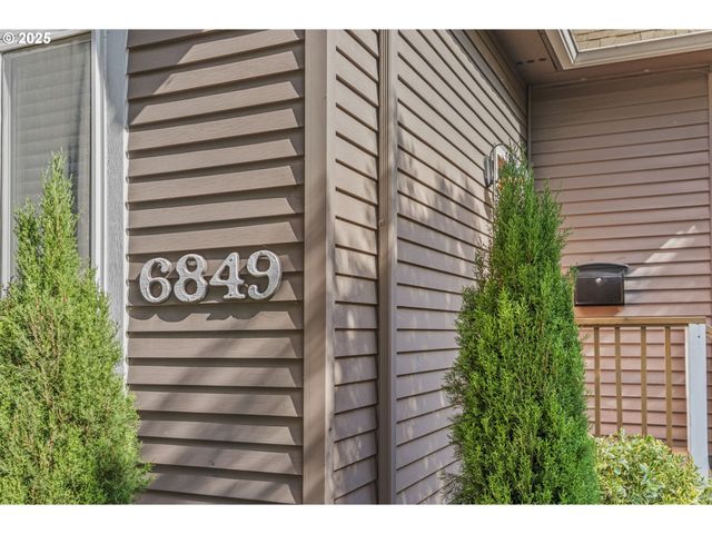 6849 Se KNIGHT St, Portland, OR 97206