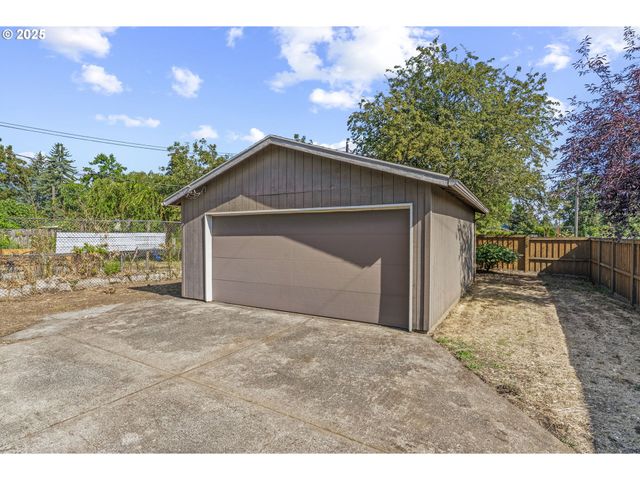 6849 Se KNIGHT St, Portland, OR 97206