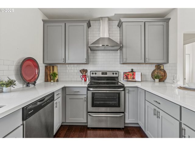 6849 Se KNIGHT St, Portland, OR 97206