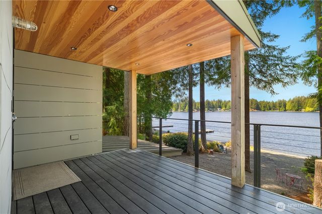 451 E Ballantrae Drive, Shelton, WA 98584