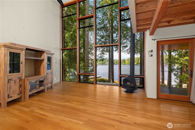 451 E Ballantrae Drive, Shelton, WA 98584