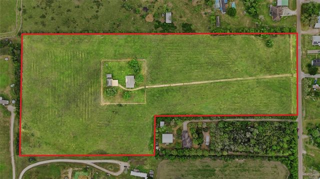 1250 Stockwell, Damon, TX 77430
