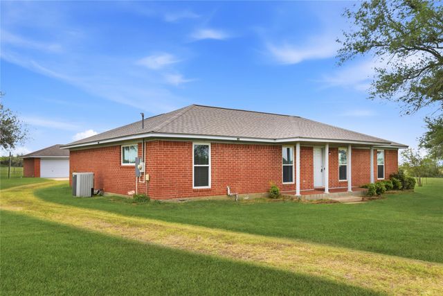 1250 Stockwell, Damon, TX 77430