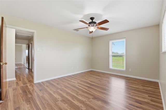 1250 Stockwell, Damon, TX 77430