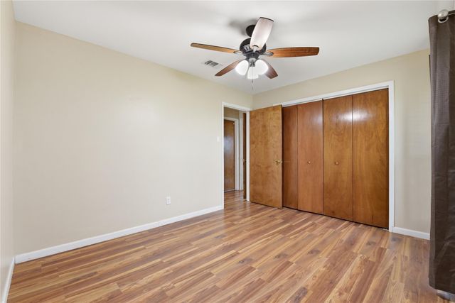 1250 Stockwell, Damon, TX 77430