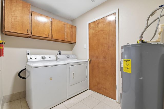 1250 Stockwell, Damon, TX 77430