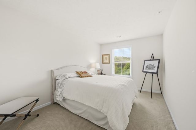475 Fairmont Dr, Marshall, PA 15090