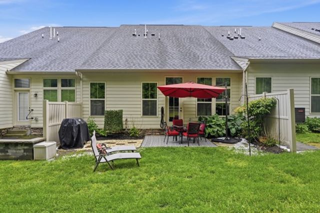 475 Fairmont Dr, Marshall, PA 15090
