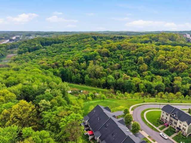 475 Fairmont Dr, Marshall, PA 15090