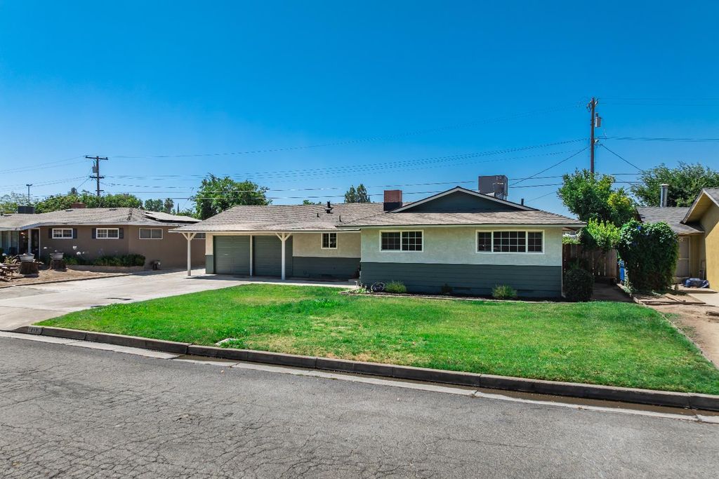 1412 Roberts Avenue, Madera, CA 93637