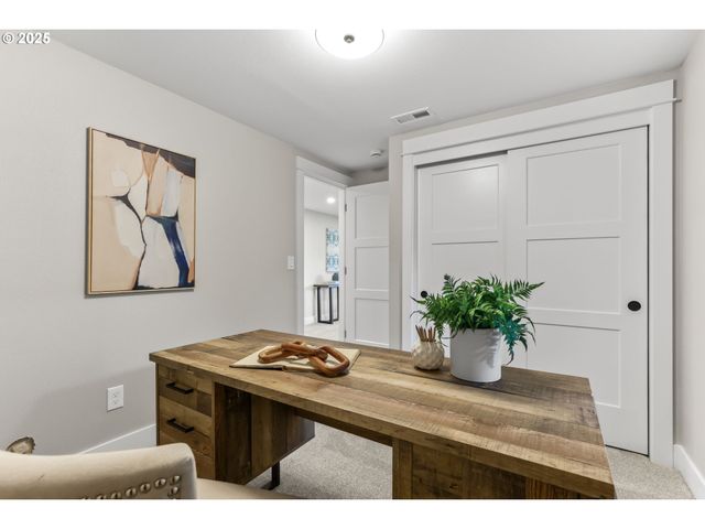 226 Nw MACLEAY Blvd, Portland, OR 97210