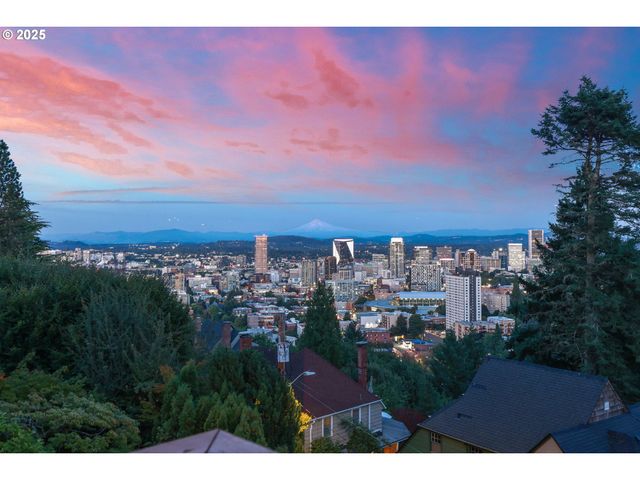 226 Nw MACLEAY Blvd, Portland, OR 97210