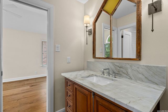 51 Longsford, San Antonio, TX 78209