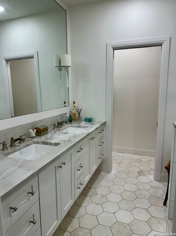 51 Longsford, San Antonio, TX 78209
