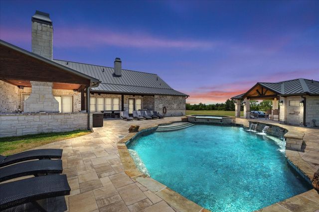 10641 County Road 632, Blue Ridge, TX 75424