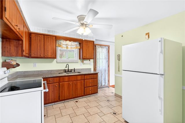 434 ELMHURST DRIVE, Rostraver, PA 15012