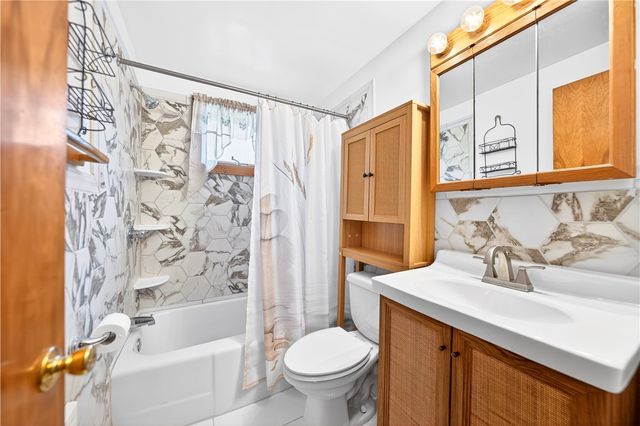 434 ELMHURST DRIVE, Rostraver, PA 15012