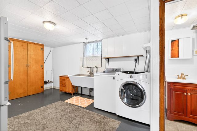 434 ELMHURST DRIVE, Rostraver, PA 15012