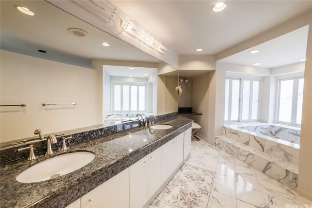 4640 Aukai Avenue, Honolulu, HI 96816