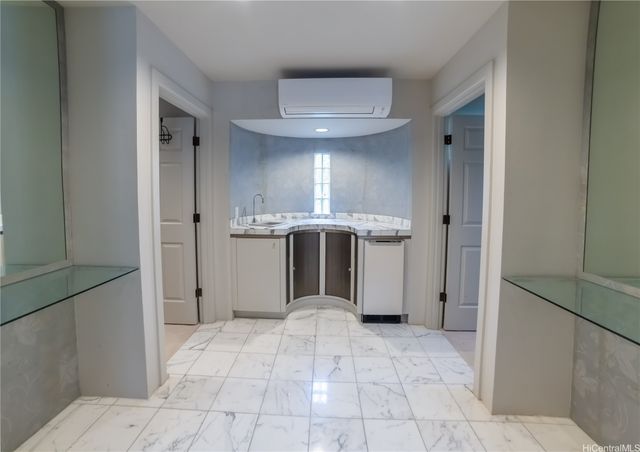 4640 Aukai Avenue, Honolulu, HI 96816