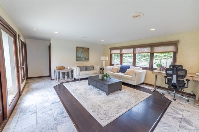 4640 Aukai Avenue, Honolulu, HI 96816