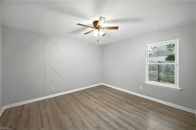 3809 Clearwood CT, Virginia Beach, VA 23453