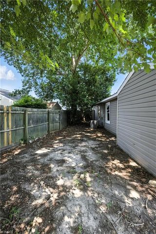 3809 Clearwood CT, Virginia Beach, VA 23453