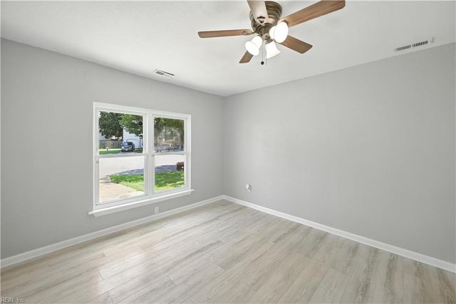 3809 Clearwood CT, Virginia Beach, VA 23453