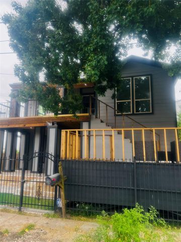 1713 Winter Street, Houston, TX 77007