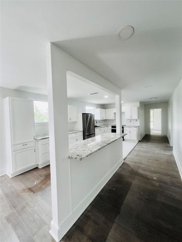 1713 Winter Street, Houston, TX 77007