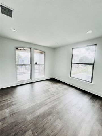 1713 Winter Street, Houston, TX 77007