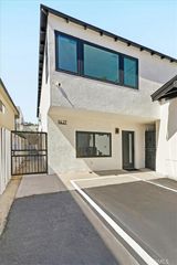 1427 N Bronson Ave, Los Angeles, CA 90028