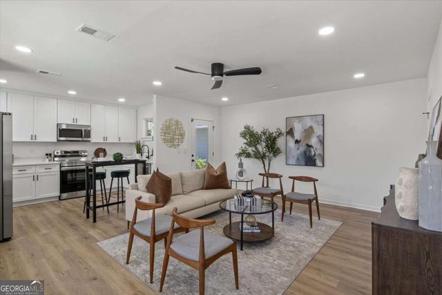 3634 Oakleaf Pass, Fairburn, GA 30213