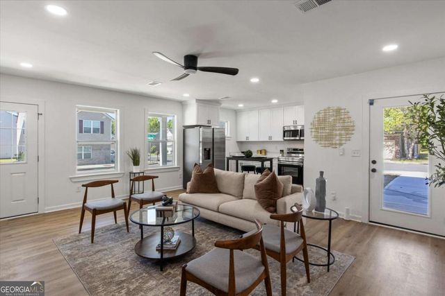 3634 Oakleaf Pass, Fairburn, GA 30213