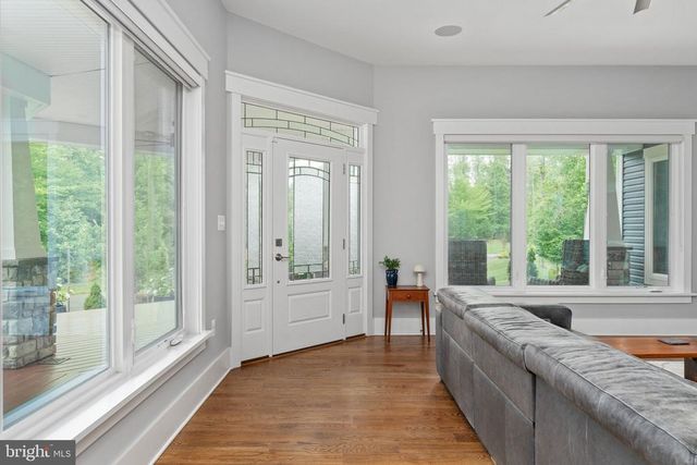 6912 BARCLAY DR, Fredericksburg, VA 22407
