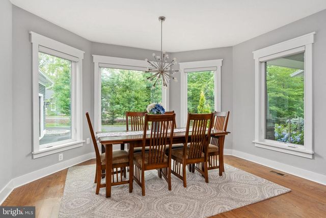 6912 BARCLAY DR, Fredericksburg, VA 22407