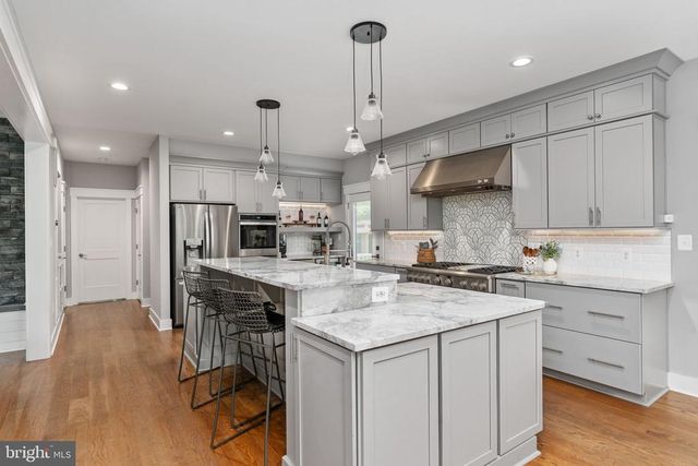 6912 BARCLAY DR, Fredericksburg, VA 22407