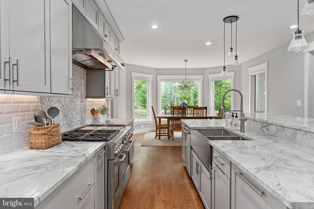 6912 BARCLAY DR, Fredericksburg, VA 22407
