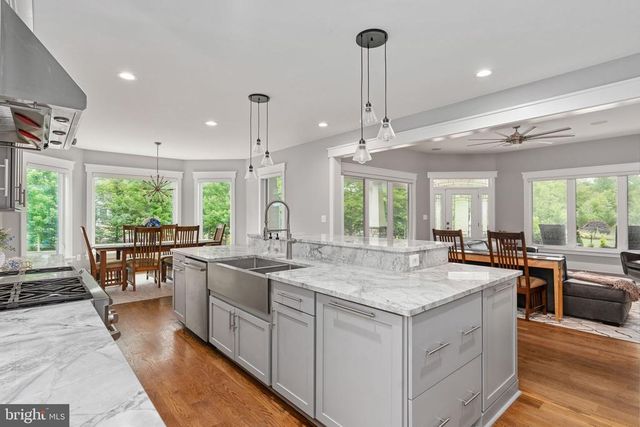 6912 BARCLAY DR, Fredericksburg, VA 22407