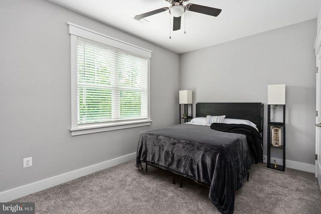 6912 BARCLAY DR, Fredericksburg, VA 22407