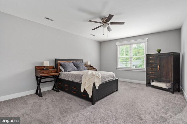 6912 BARCLAY DR, Fredericksburg, VA 22407