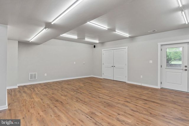6912 BARCLAY DR, Fredericksburg, VA 22407